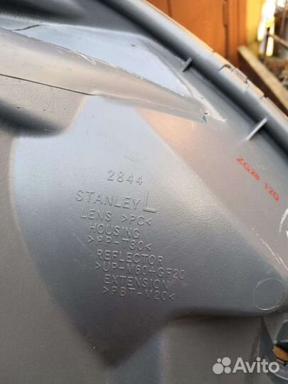 Фара toyota funcargo