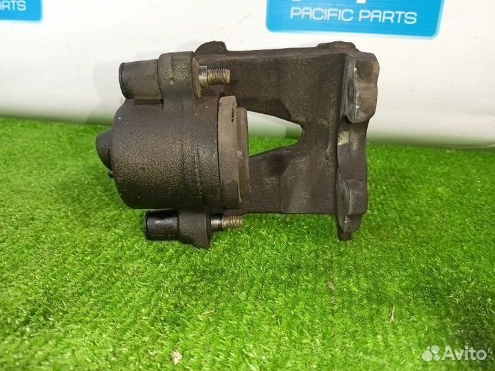 Суппорт тормозной передний правый Volkswagen Golf