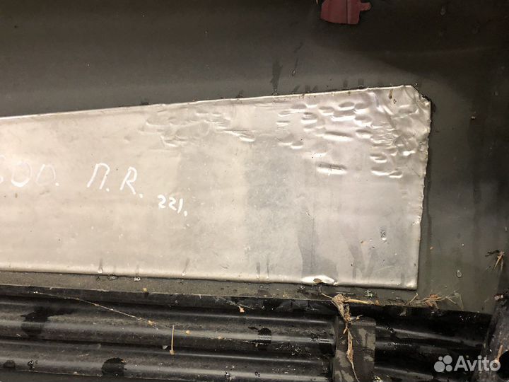 Дверь передняя правая Мерседес S221