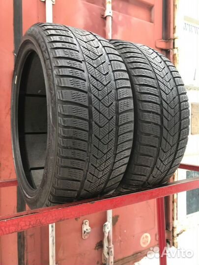 Pirelli Winter Sottozero 3 235/40 R19 96V