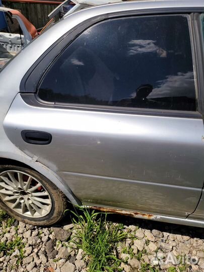 Дверь на субару импреза 1997г