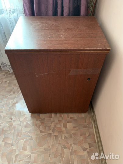 Швейная машинка чайка 143