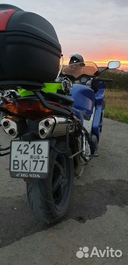 Honda vfr 800 2002 г