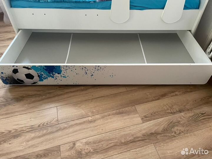 Детский кровать с шкафом