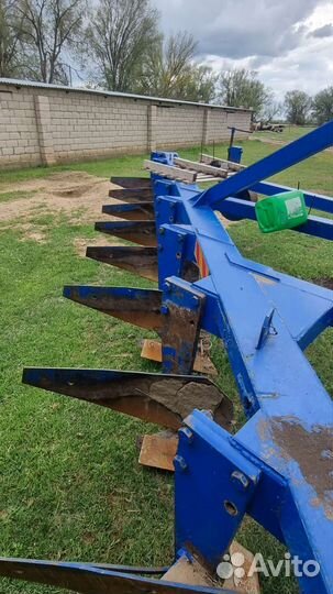 Плуг Светлоградагромаш 8 корп. (ПНУ-8х40), 2008