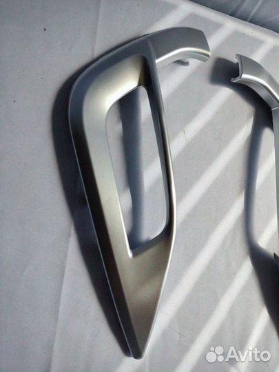 Рамка птф правая Geely Atlas новый