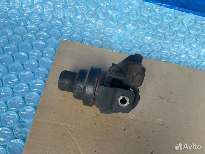 Подушка двигателя левая Honda Accord CD5 F22B2