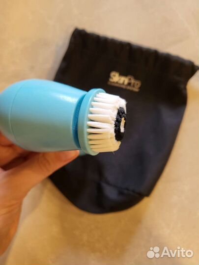 Аппарат для очищения кожи SkinPro от oriflame