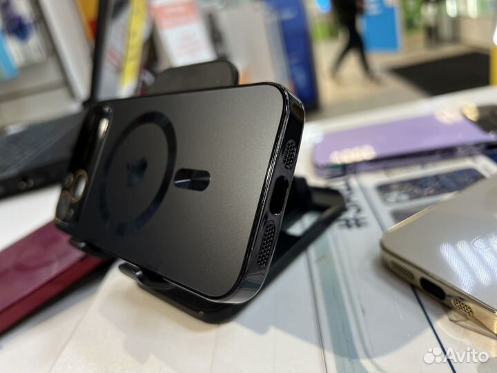 Чехол для iPhone 13 в ассортименте