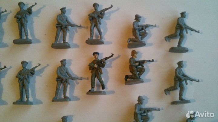 Солдатики 1-72 Linear-A,esci
