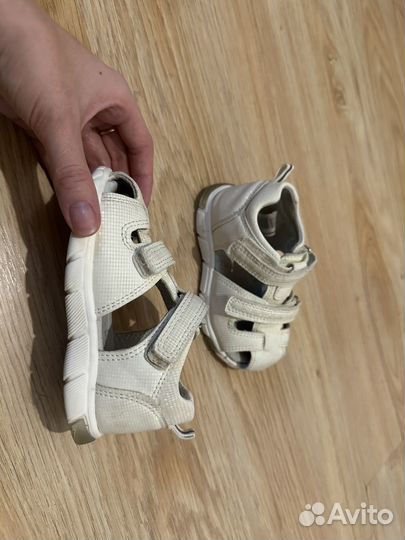 Сандалии для девочки 23 размер