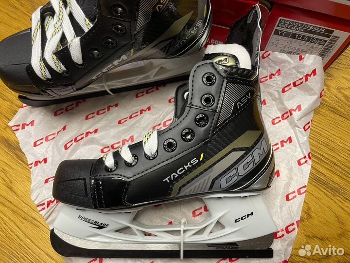 Детские хоккейные Коньки CCM и Bauer Yth