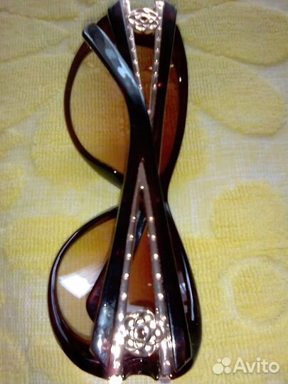 Солнцезащитные очки женские