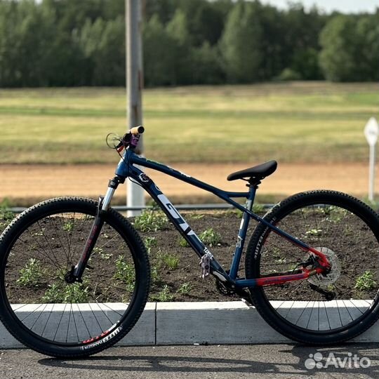 Велосипед GT avalanche comp 29