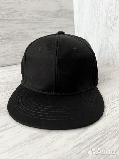 Бейсболка кепка с прямым козырьком Snapback