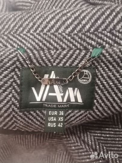 Пальто демисезонное