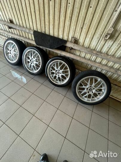 Колеса R18