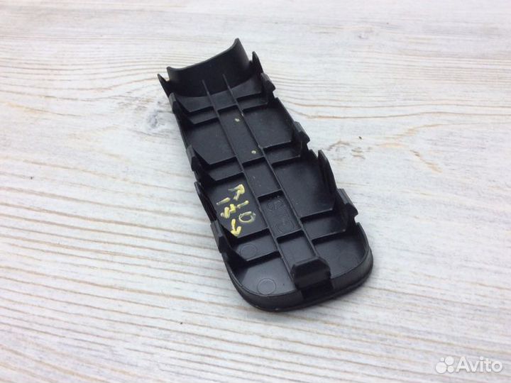 Накладка (кузов внутри) Kia Rio X-Line хетчбек