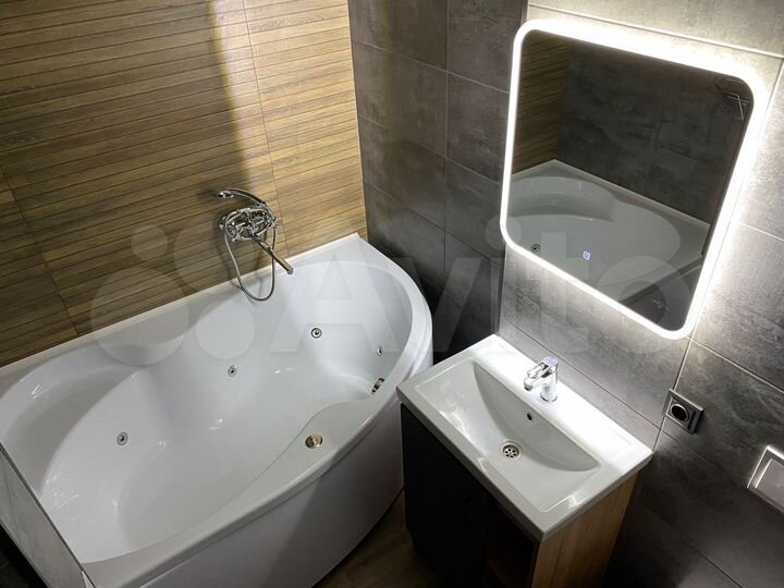 Квартира-студия, 35 м², 17/25 эт.