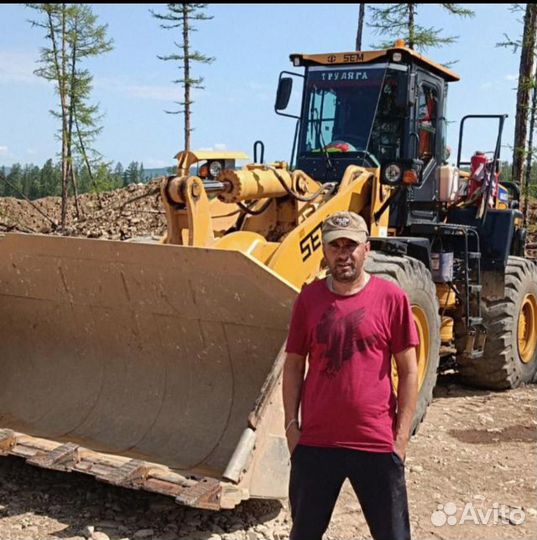 Водитель фронтального погрузчика