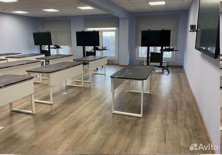 Компьютерный стол 'Common Chamber'