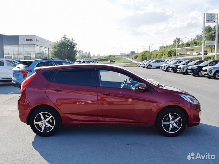 Hyundai Solaris 1.6 AT, 2012, 129 000 км