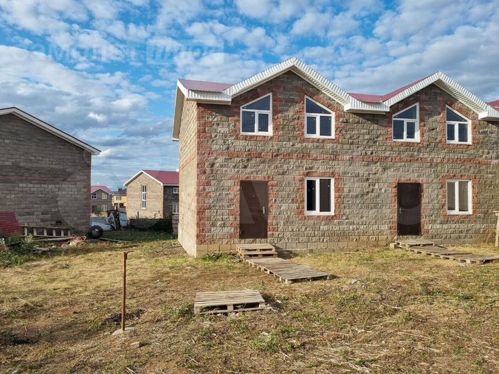 Таунхаус 93 м² на участке 2,1 сот.