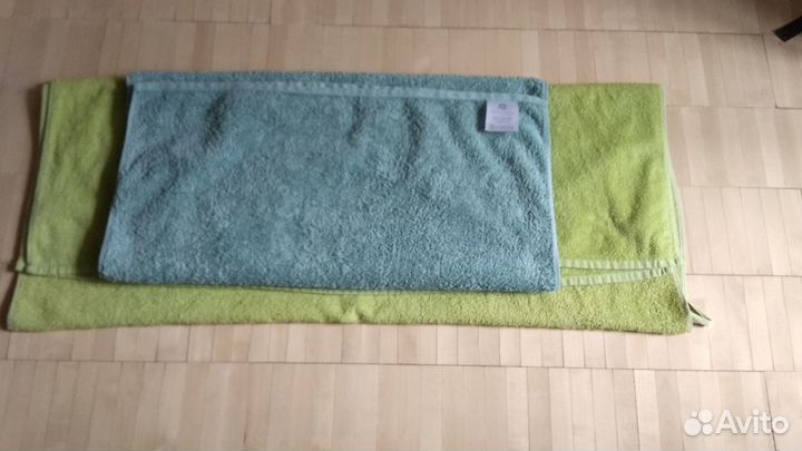 Комплект больших махровых полотенец б/у