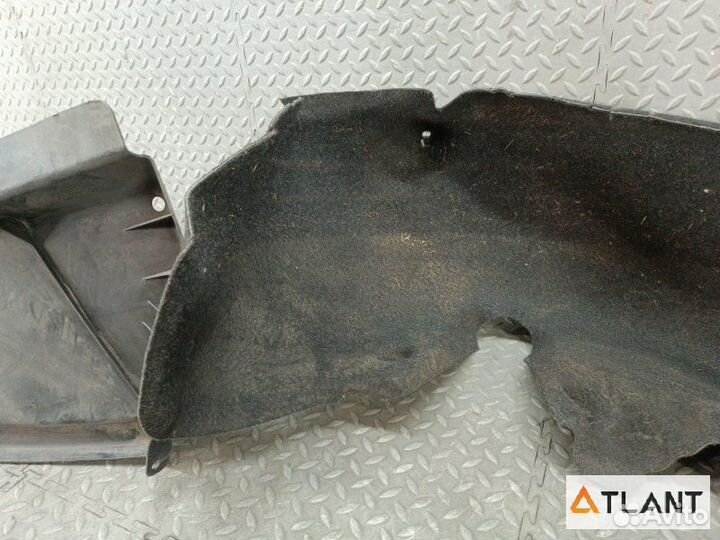 Подкрылок задний правый mercedes-benz C-class