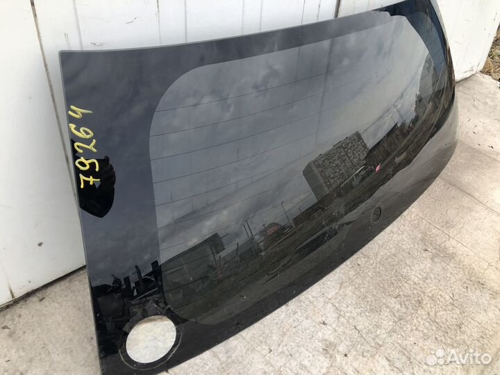 Стекло двери багажника Suzuki SX4 2006-2013 хэтч