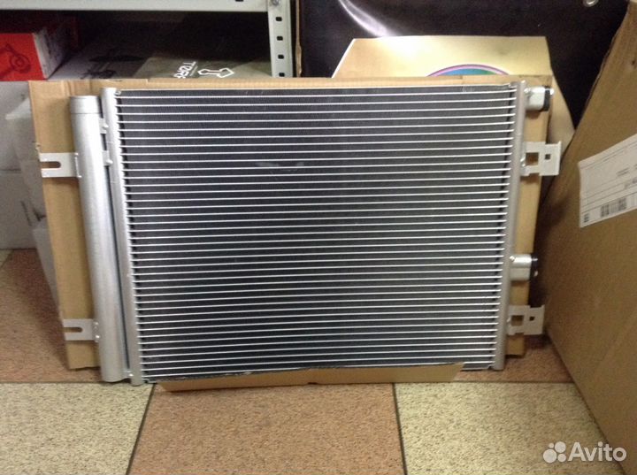 Радиатор кондиционера Renault Logan Duster Almera