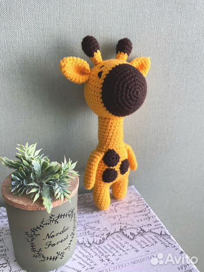 Жираф вязаная игрушка