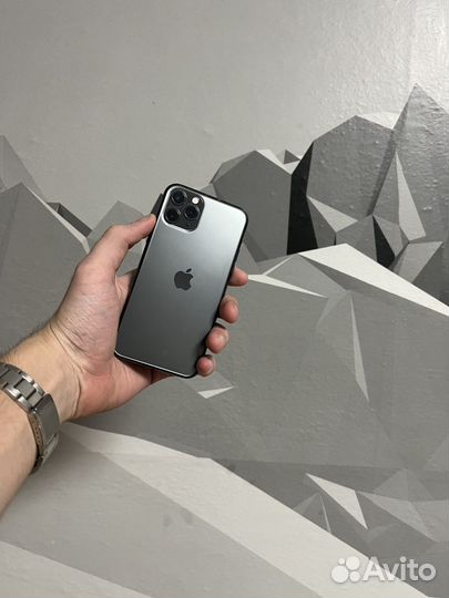 iPhone 11 Pro, 64 ГБ