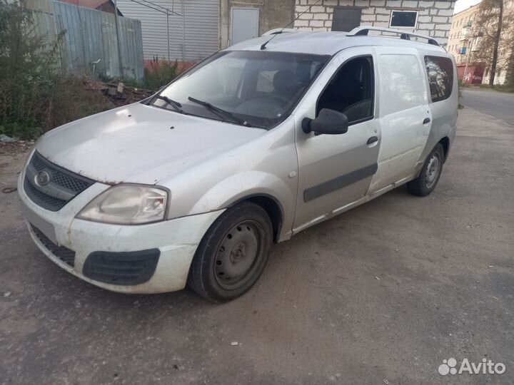 LADA Largus 1.6 МТ, 2013, битый, 395 600 км