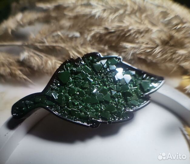 Брошь ручной работы