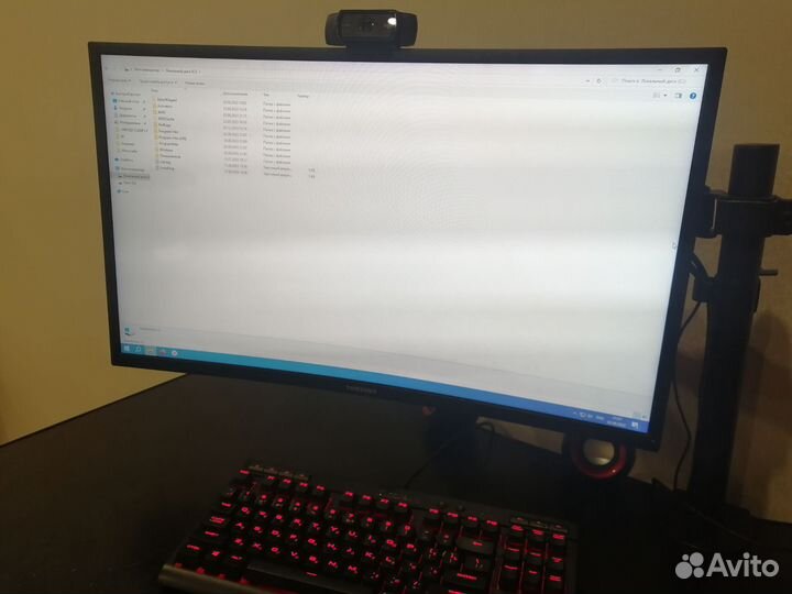 Монитор Samsung C27FG70FQI
