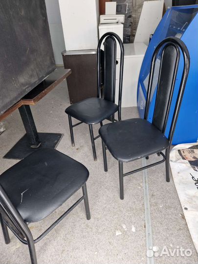 Диваны столы