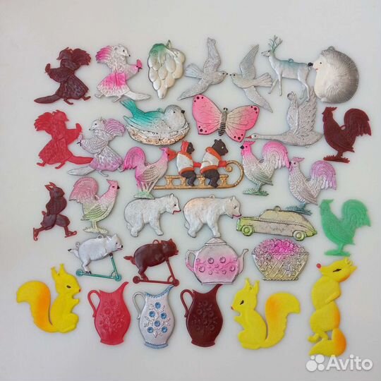 Ёлочные игрушки СССР: колкий пластик и картонаж