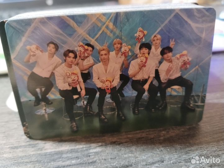 Фотокарточки stray kids