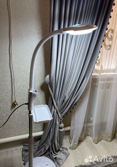 Лампа косметологическая