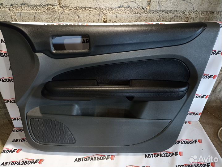 Ford Focus 2 Обшивка двери передней правой