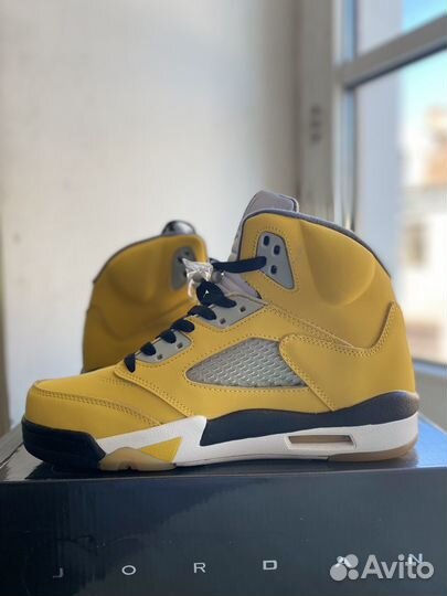 Кроссовки Air Jordan 5 Retro 