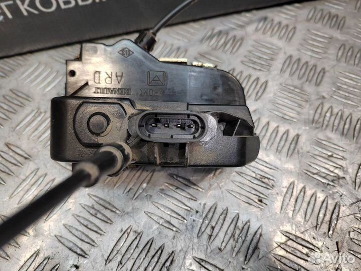 Замок двери задний правый Renault Megane 2 седан