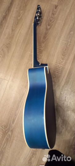 Акустическая гитара