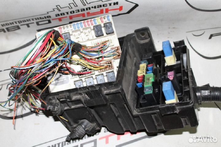 Блок предохранителей nissan suzuki landy serena C2