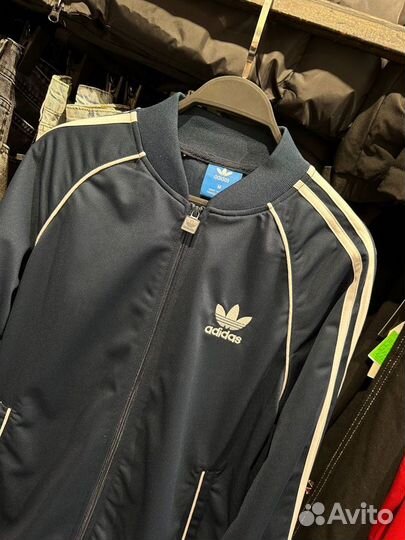 Спортивный костюм adidas