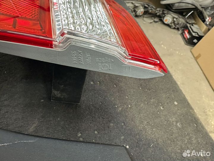Фонарь задний наружный правый Toyota Camry XV50