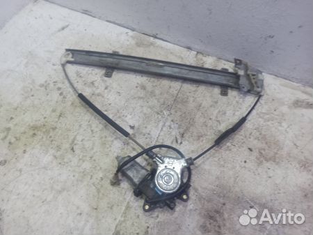 Стеклоподъемник электрический передний левый 83402