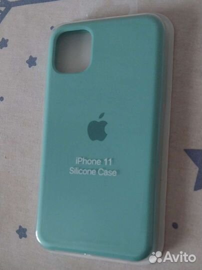 Чехол на iPhone 11