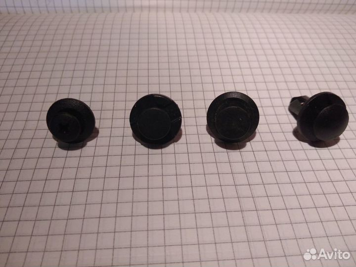 Пистоны, клипсы